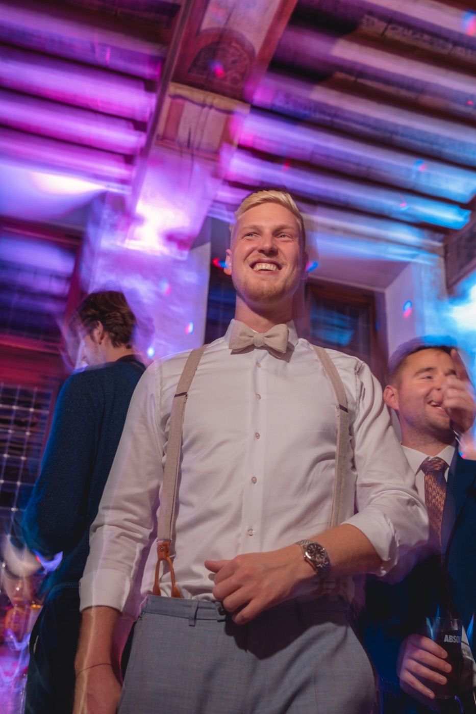 Ausgelassene Stimmung auf der Hochzeitsfeier