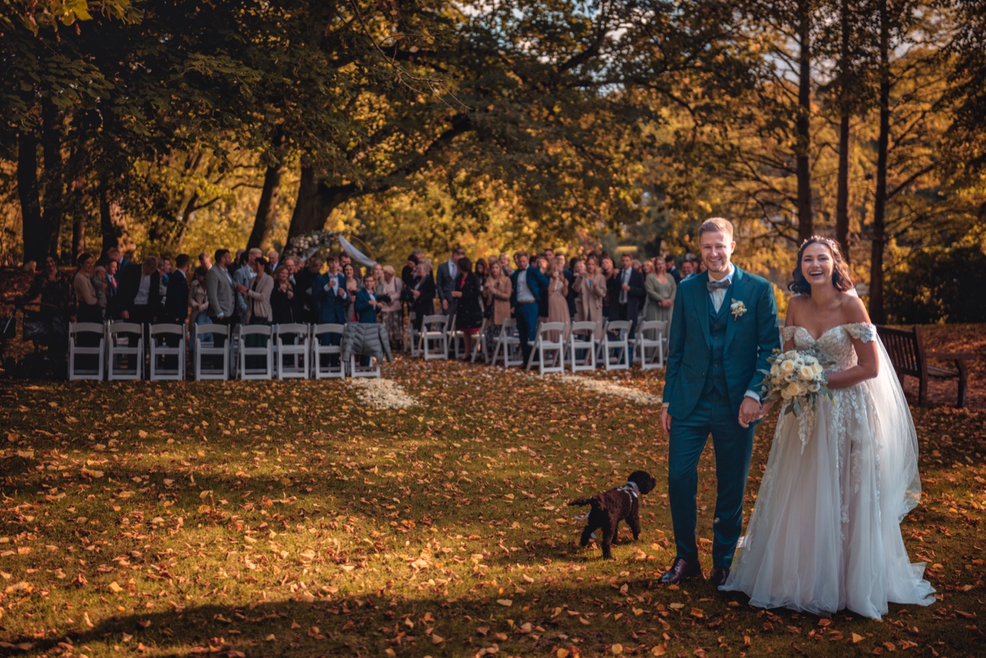 Brautpaarshooting nach der Trauung im Schlosspark Reinbek