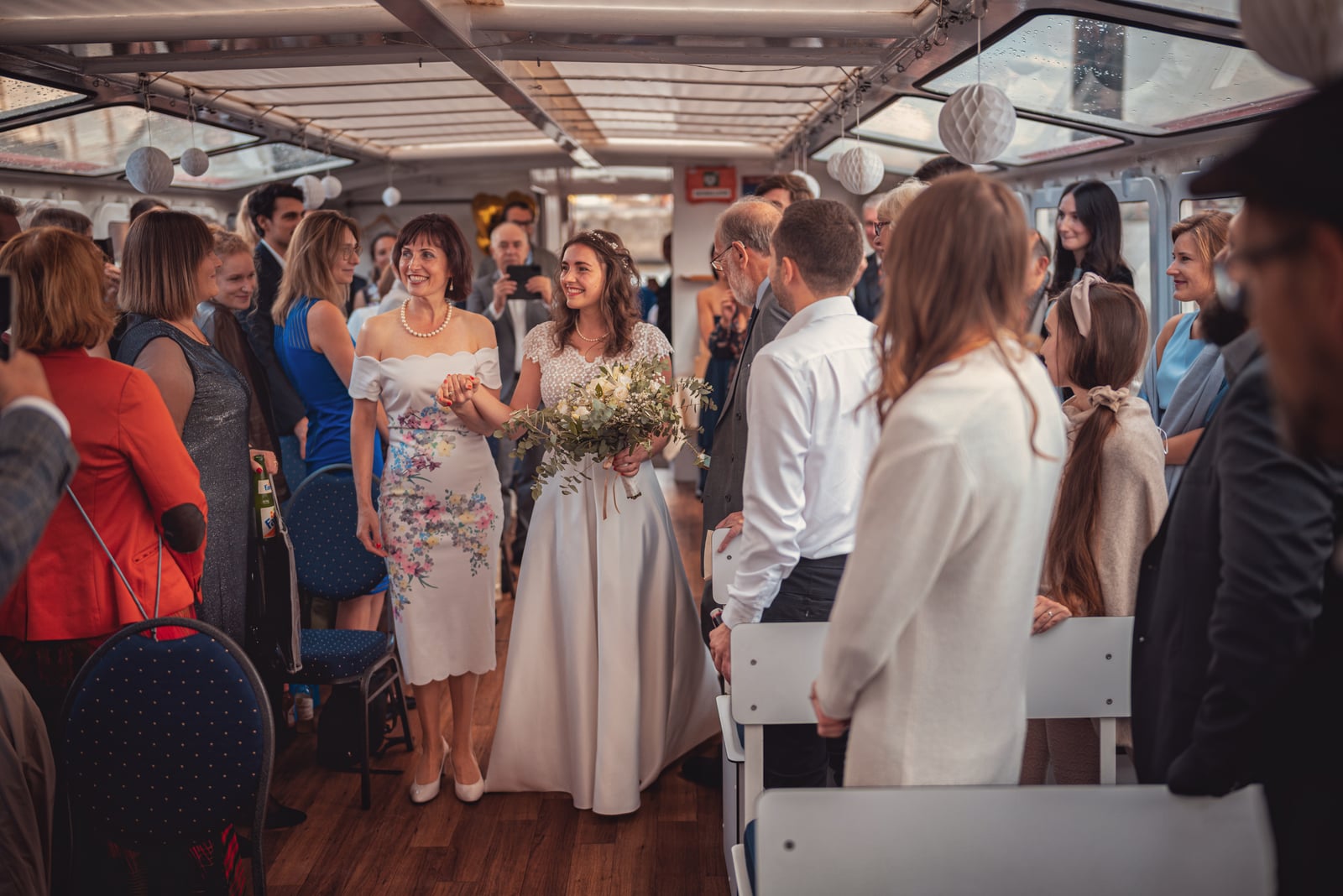 Standesamtliche Trauung auf einer Barkasse in Hamburg